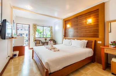The Expat Hotel Patong – Foto 5