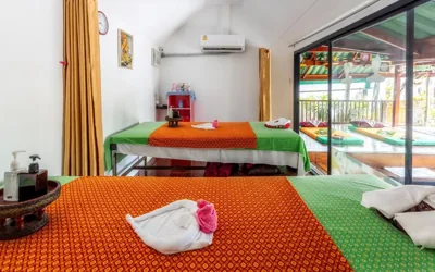The Expat Hotel Patong – Foto 13